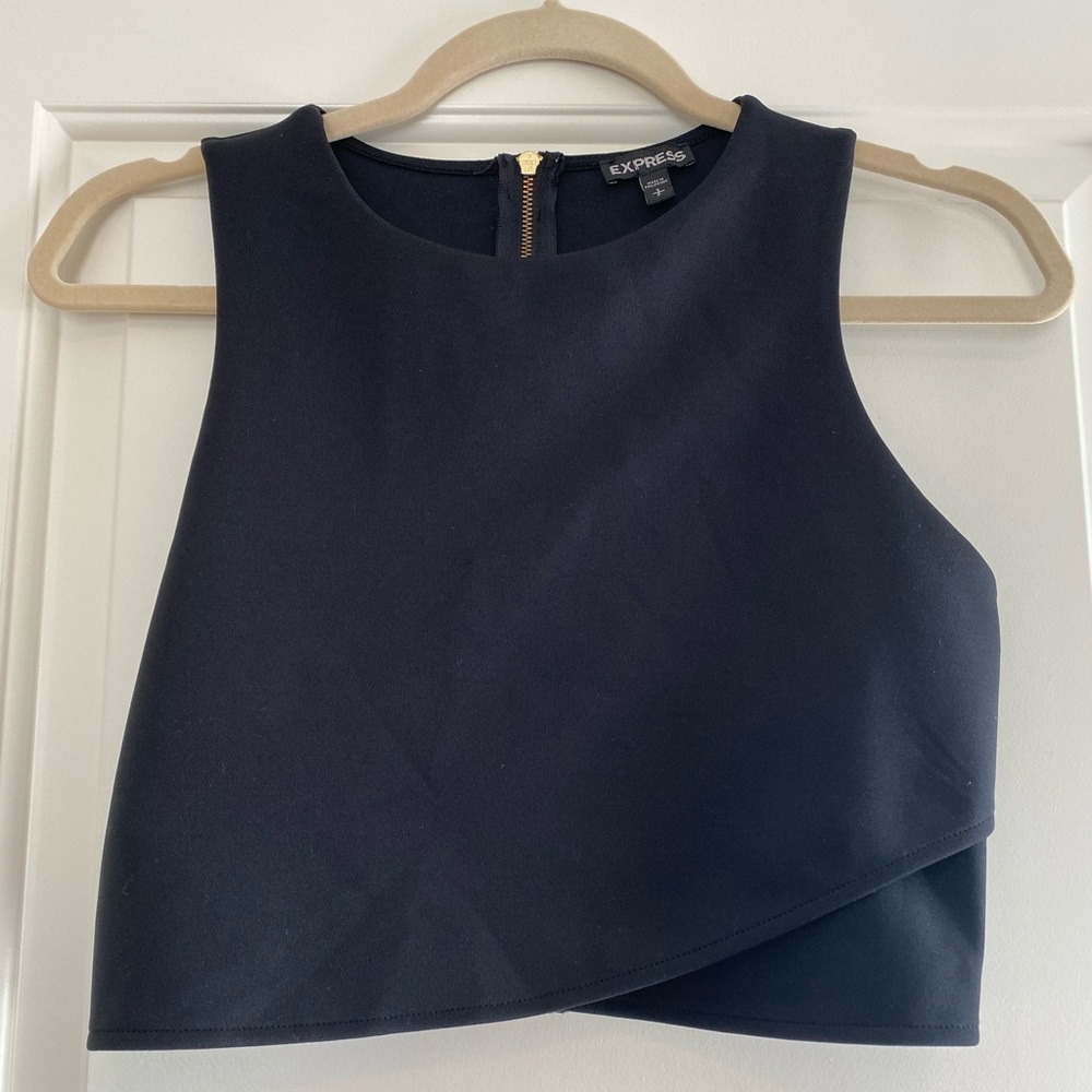 Black crop top